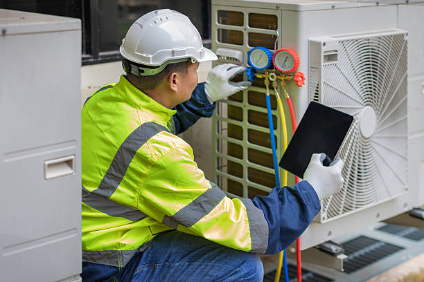 Professional Hvac Maintenance technician working in Salfordville, PA